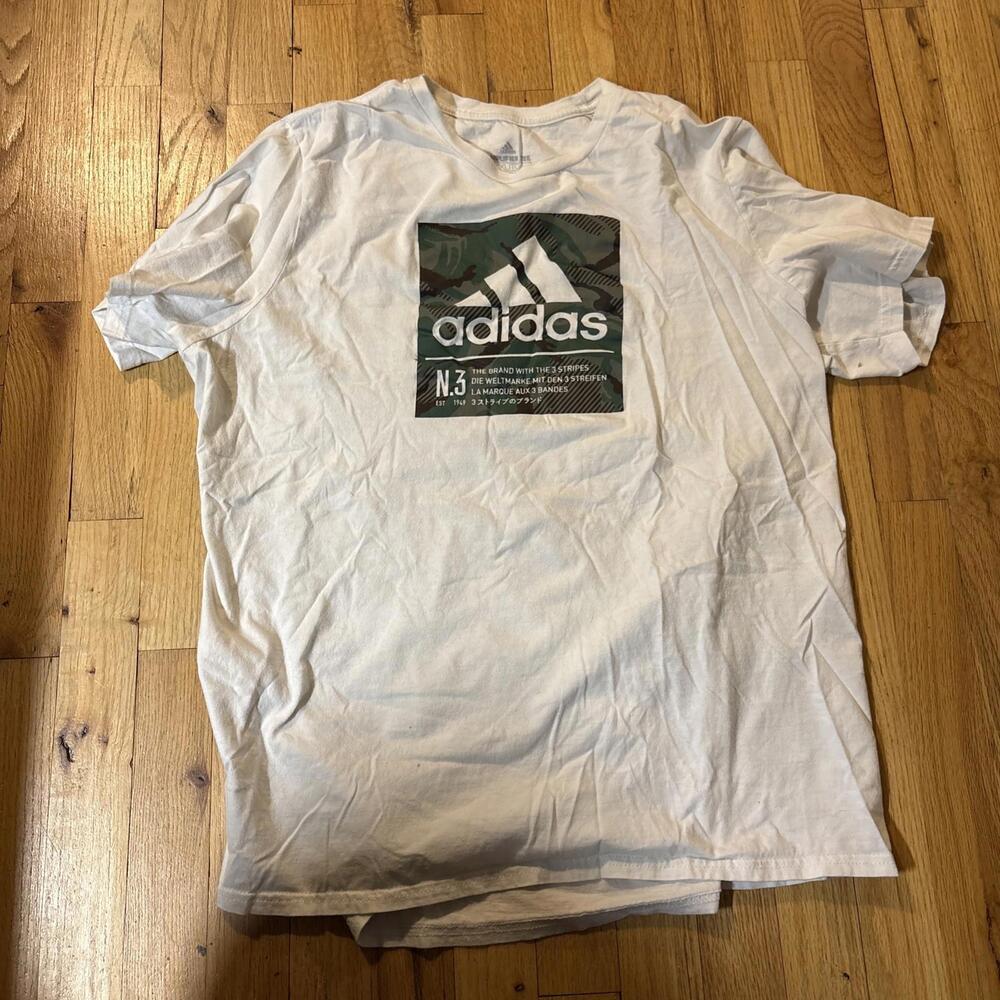 Adidas T Shirt Adult Size XL White/Camo